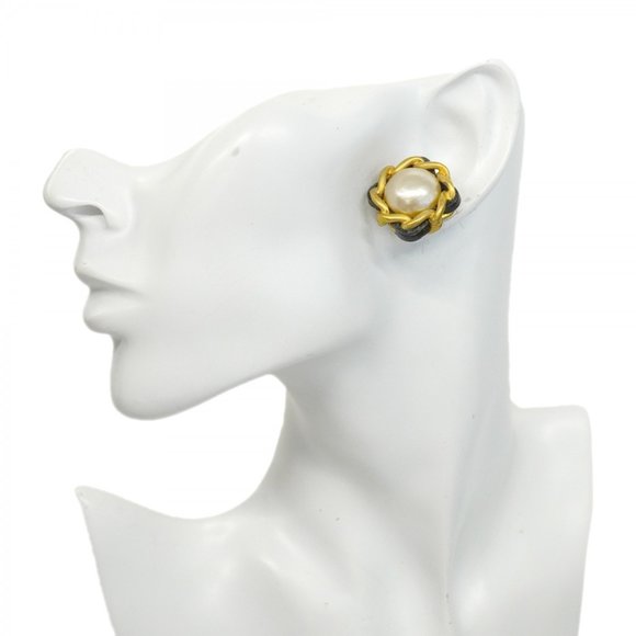 CHANEL Black and Gold Pearl Earrings - Picture 6 of 10